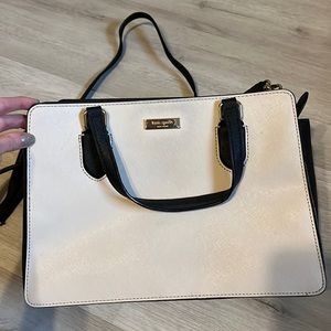 Kate spade purse 🤍🖤♠️